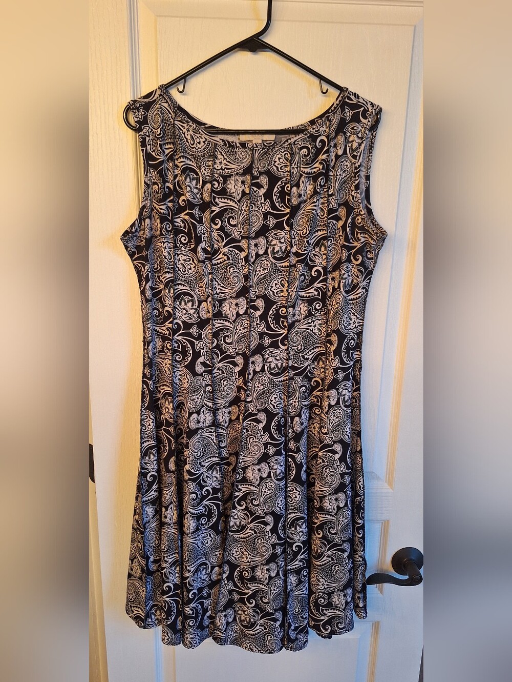 Haani Black & White Paisley Midi Dress